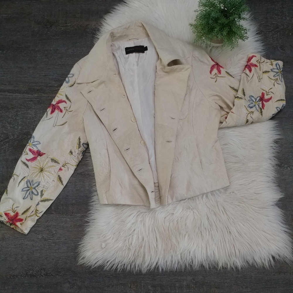 Pasha Veneto Floral embroidered cream leather jacket size large